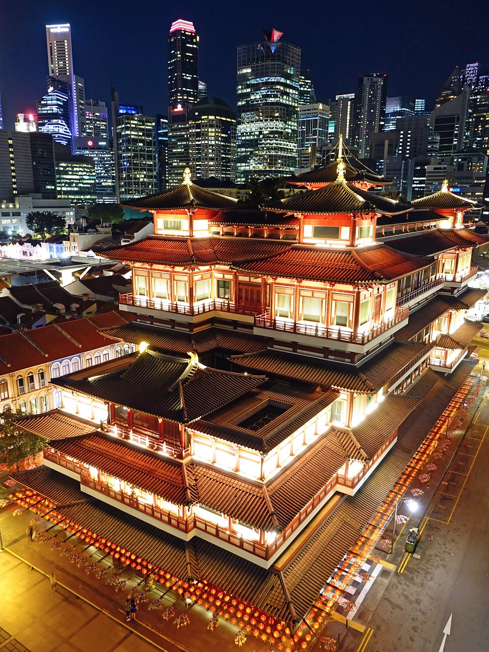 buddha tooth relic temple, singapore, chinatown-2030418.jpg